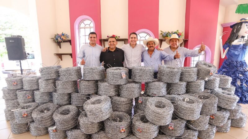 Entregan apoyo al campo en San Juan de Abajo con inversión de 600 mil pesos