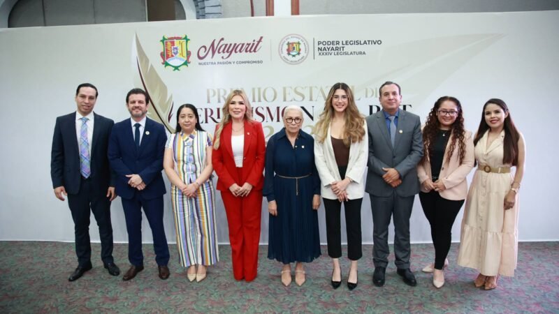 Nayarit reconoce a sus periodistas